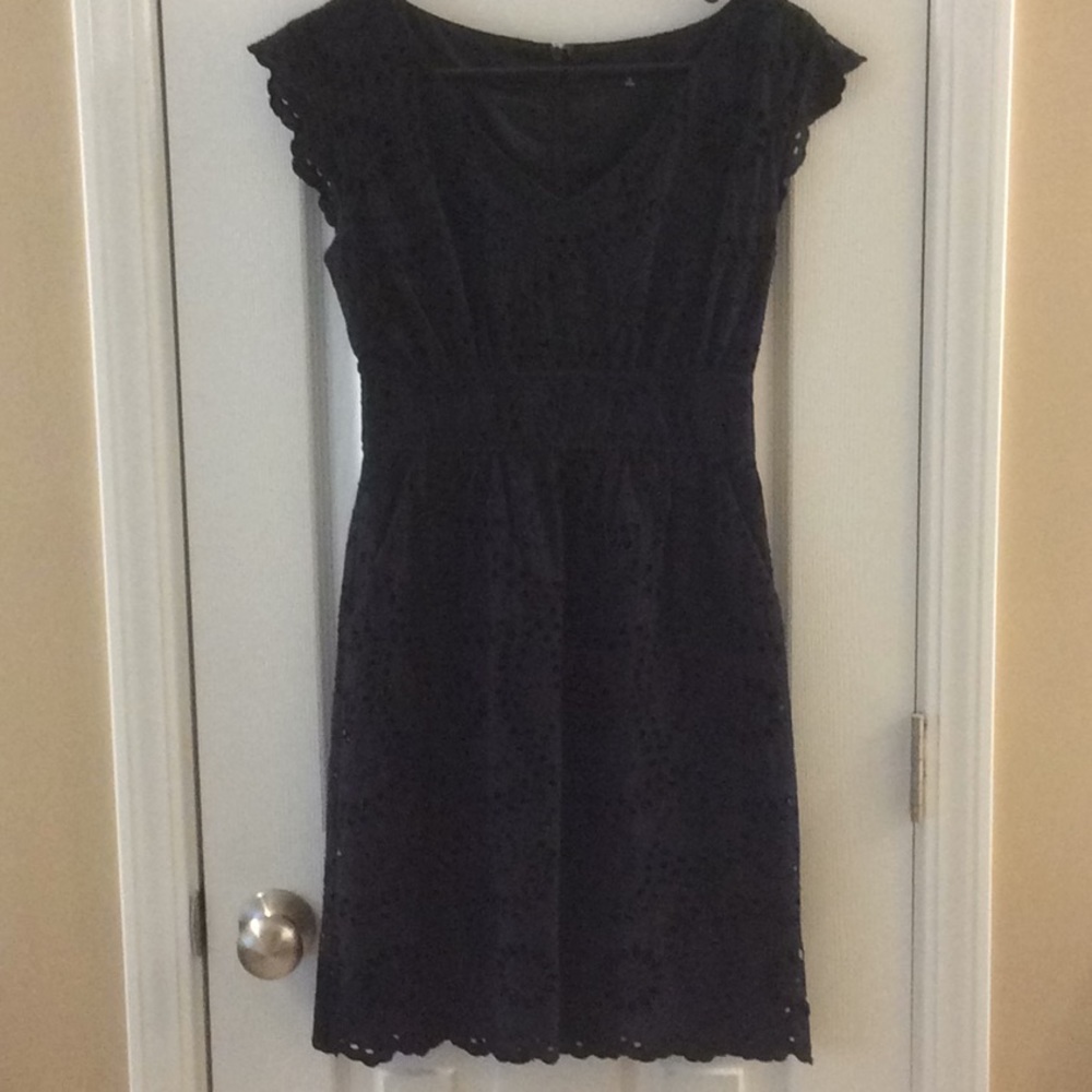 Gianni Bini Sz 0 Black eyelet dress